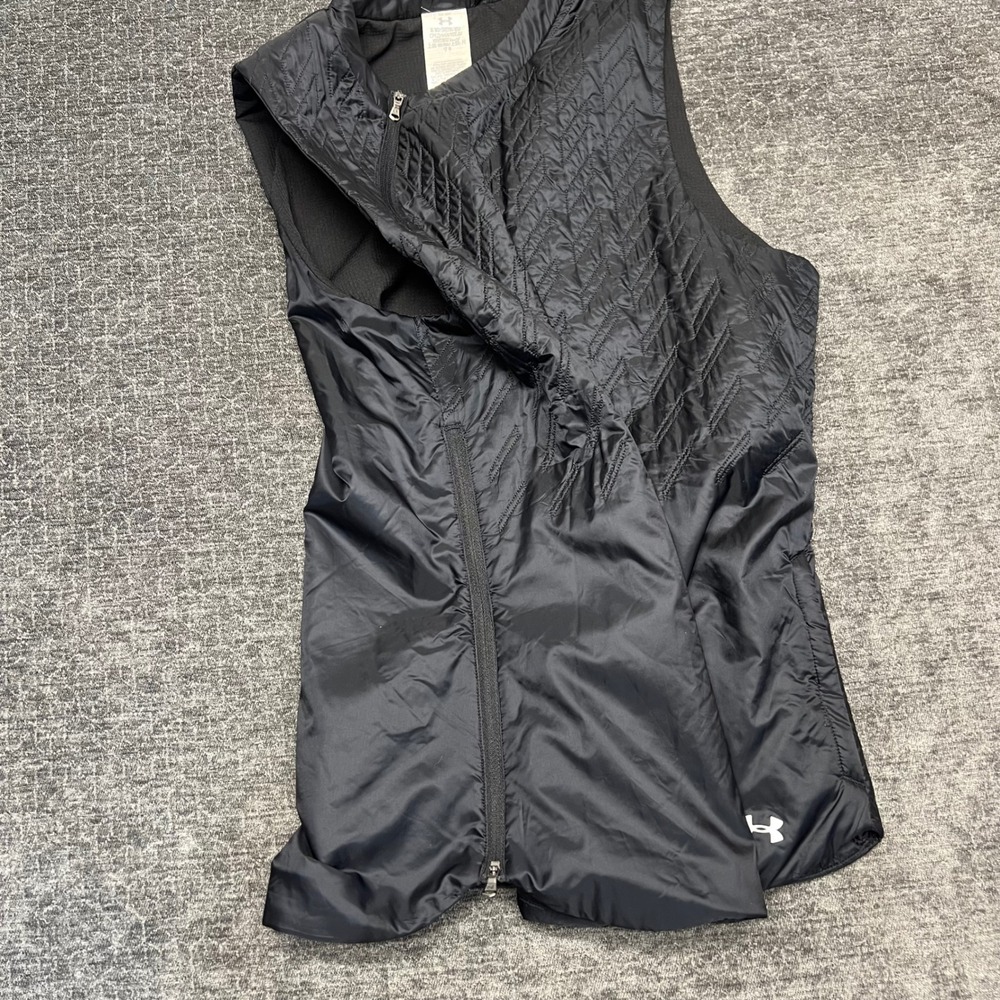 Under Armour Women Quilted Vest Black Sleeveless Full Zip Athleisure M - Picture 6 of 8